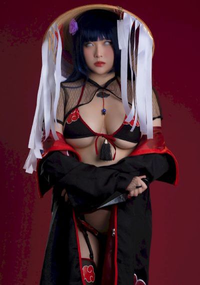 扒开女人内裤边吃奶边摸_在线观看完整视频大全