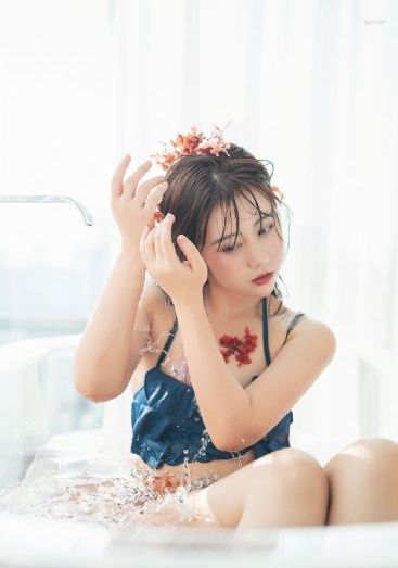 被疯批调教的双性_4K在线观看高清
