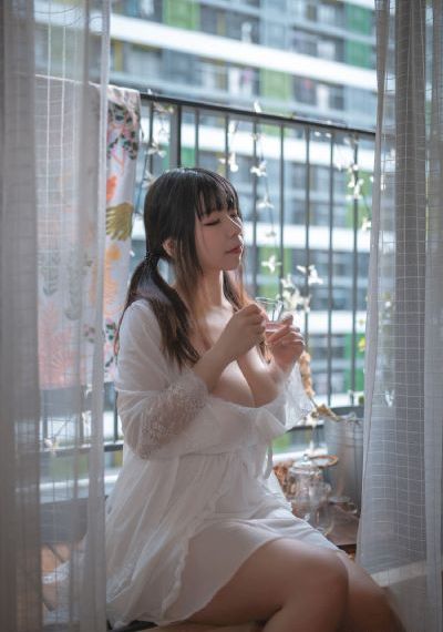 第11章悄悄解开了岳的乳罩_超清动漫在线观看